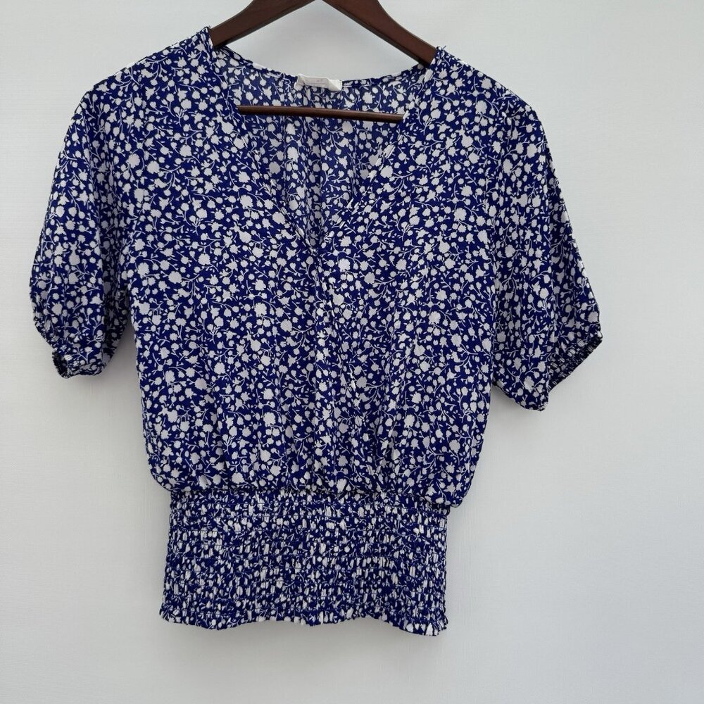 Top Boho Cottage Core Floral Size XS V Neckline Short Sleeve Sheer Sienna Sky‎
